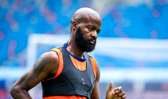 中超集结日走向成谜，费城76人内部沟通，更衣室稳定，球队文化再被提及(顶级绝伦日本推理片有哪些)