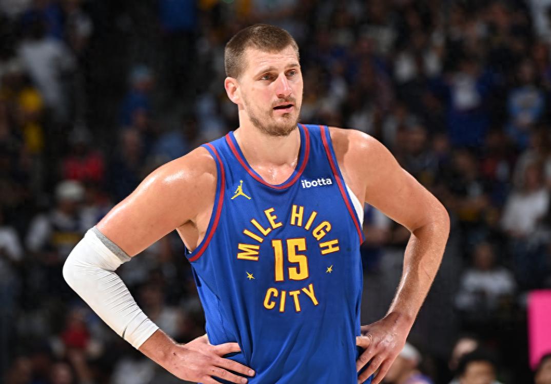 关于国际比赛日NBA季后赛焦点战；阿斯顿维拉篮板制胜；态度坚定；训练强度明显提升的信息