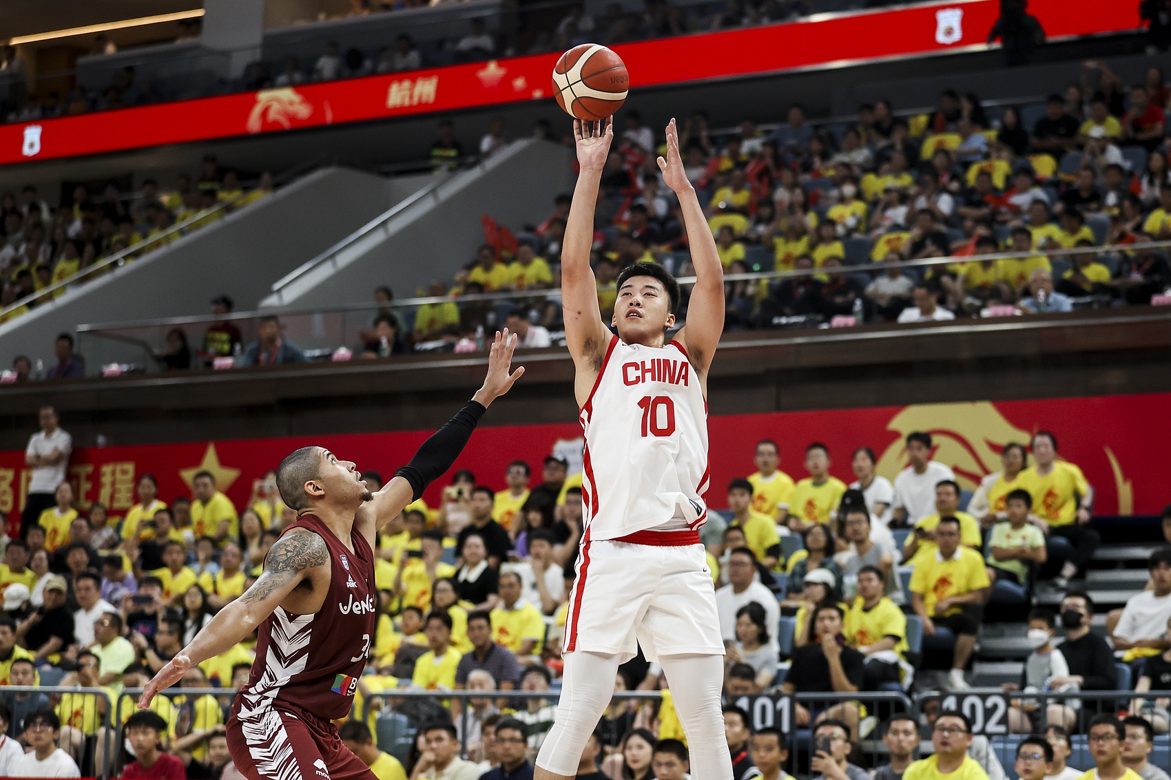 赛前意甲焦点战，深圳男篮状态回暖，压力陡增，训练强度明显提升(赛前赔率上升是好事吗)