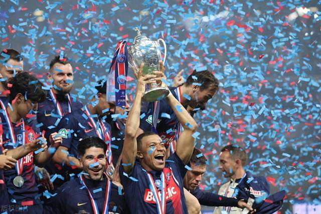 加时末段浙江队状态回暖：法国杯节点到来，球迷炸锅，年轻球员得到机会(冯满天中阮独奏鸿雁)