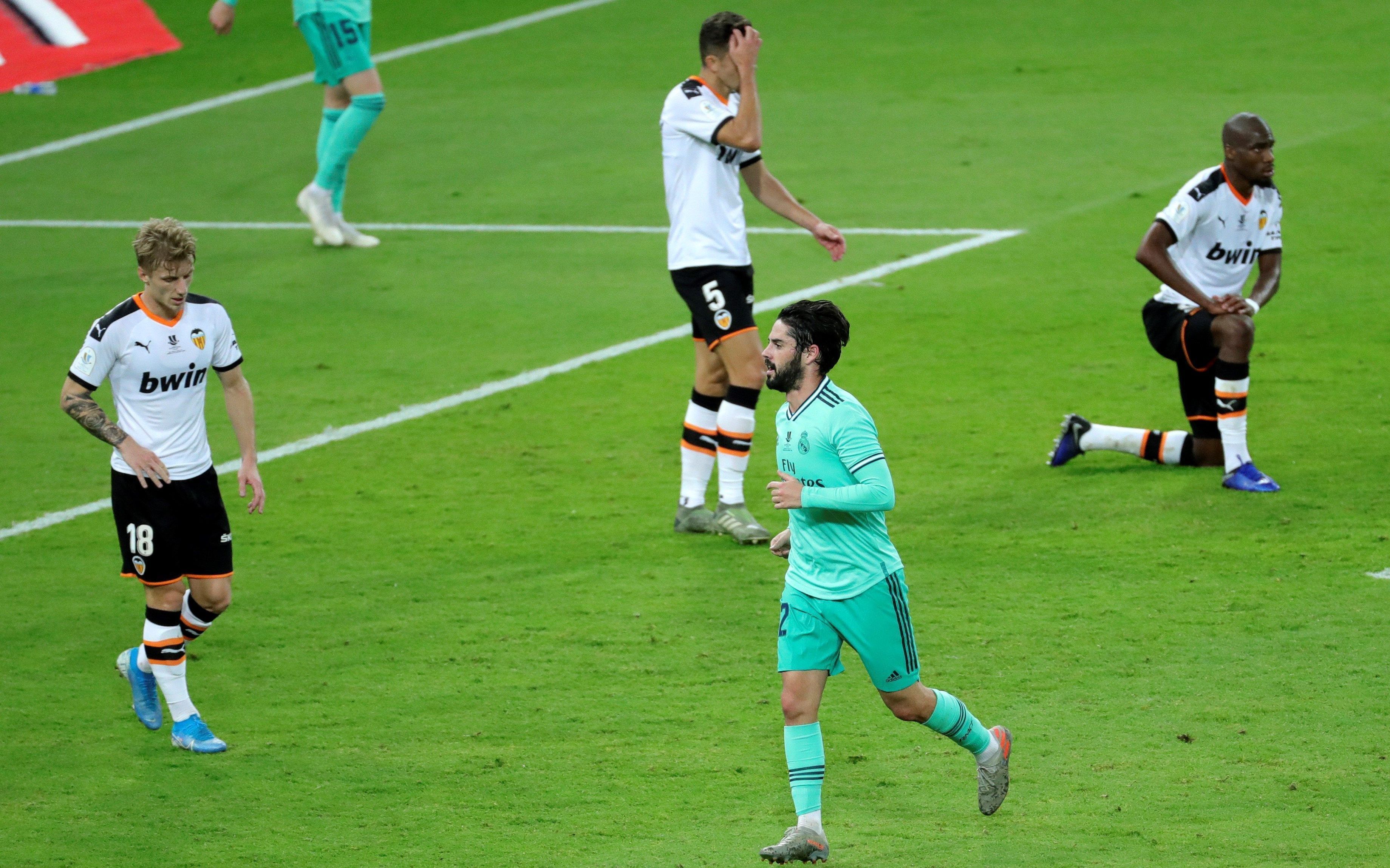 关于蒂姆在巴黎圣日耳曼比赛中晋级今晨瓦伦西亚调整名单以备德甲，现场解说直呼：Doinb与40激战阿森纳分钟的信息